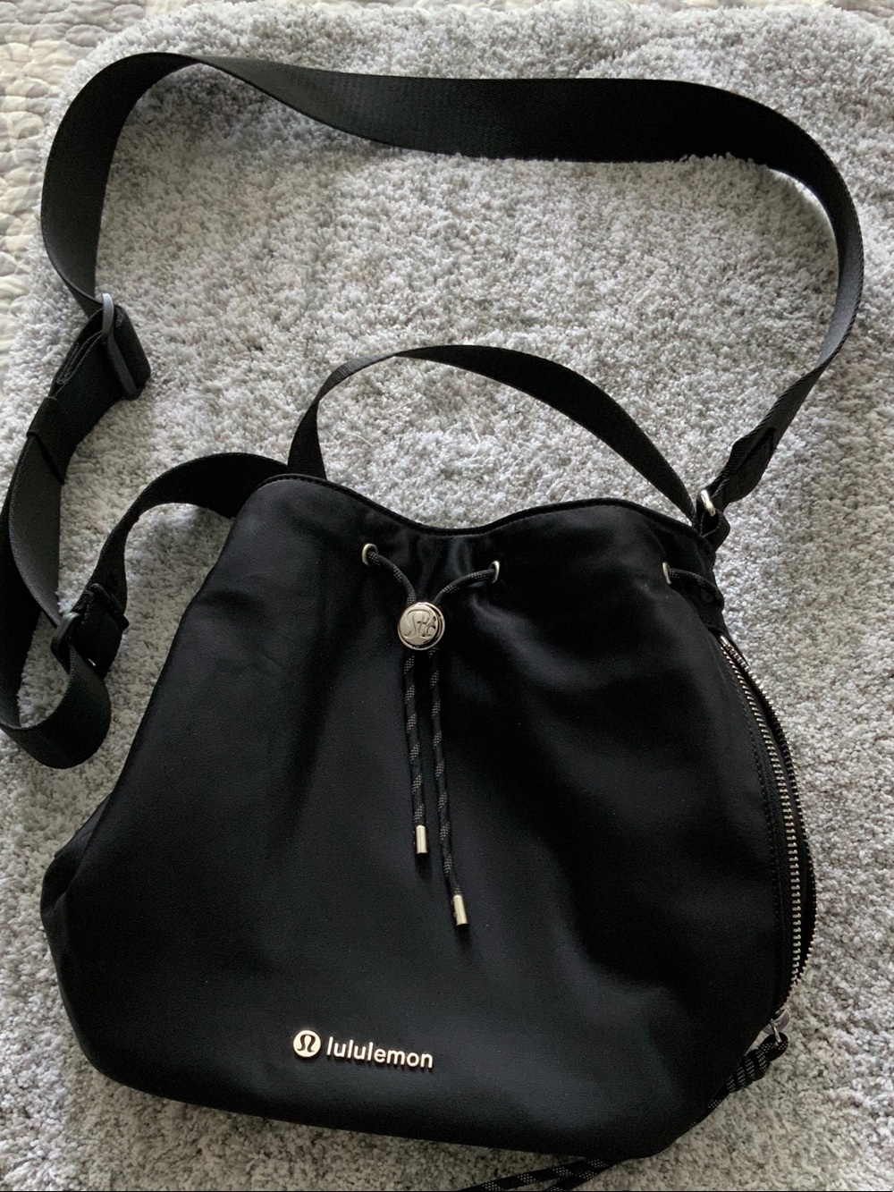 lululemon Athletica Black Drawstring Crossbody Bag